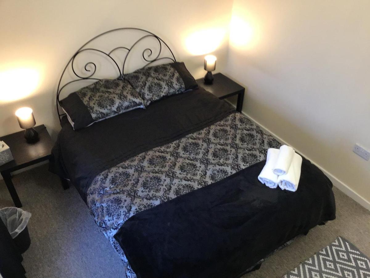 Riverbank Guest House Wiggenhall Saint Germans ภายนอก รูปภาพ