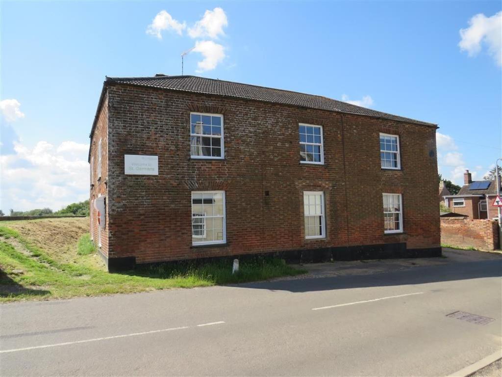 Riverbank Guest House Wiggenhall Saint Germans ภายนอก รูปภาพ